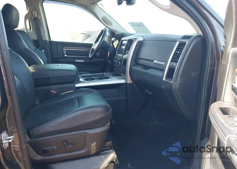 2018 Ram 2500 Laramie 4X4 6'4 Box z USA, uszkodzony, nr VIN 3C6UR5FL3JG237382